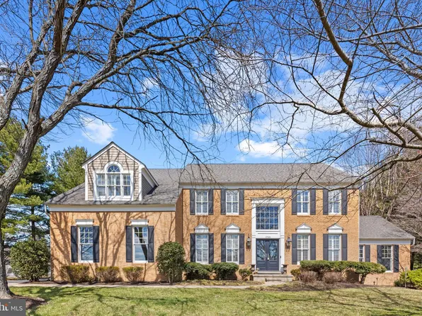 1735 Willow Springs Dr, Sykesville, MD 21784