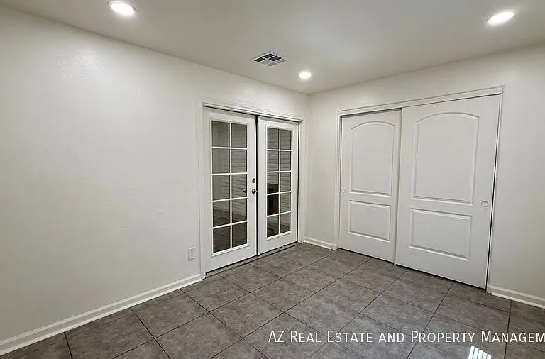 8501 W Mitchell Dr — Photo 10