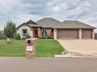 4133 Hawksbill Rd, Norman, OK 73072