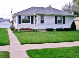 4063 N 90th St, Milwaukee, WI 53222