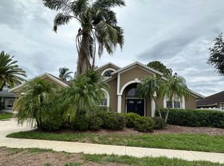 18409 Canary Ln, Lutz, FL 33558