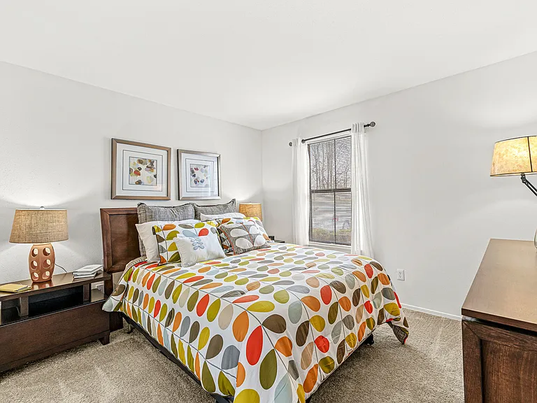 Enclave at Eagle Creek Apartments — Photo 43