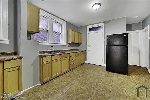 7925 S Trumbull Ave #1 — Photo 18