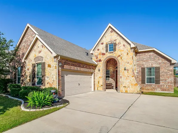 1189 Barberry Dr, Burleson, TX 76028