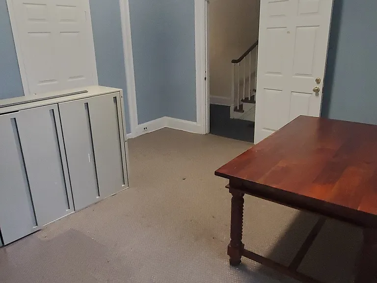28 N New St #1 — Photo 3