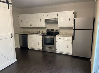 200 Railroad St APT 6, Livingston, TN 38570