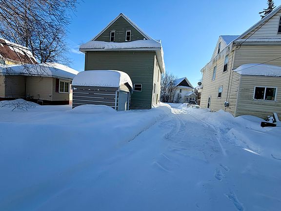 5th image of 810 Court St