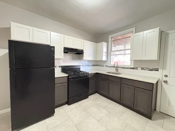 352 Broadway, Bayonne, NJ