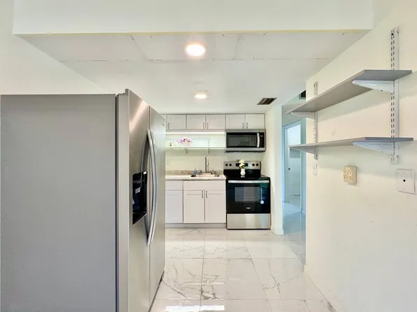 1095 82nd Ter N APT A, Saint Petersburg, FL 33702
