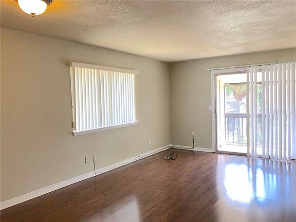 4th image of 6328 Newtown Cir #28B1