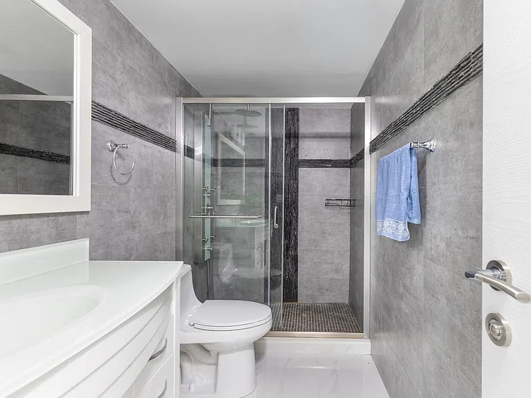 19380 Collins Ave #1527 — Photo 8