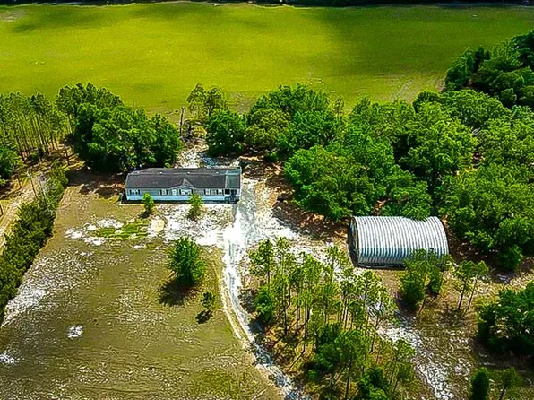 2560 NW County Road 340, Bell, FL 32619
