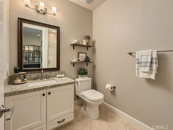 5th image of 2709 Alamitos Rd
