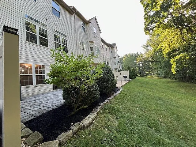4043 Waterford Dr — Photo 27