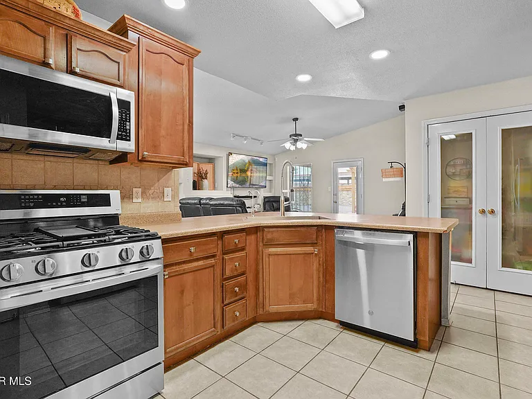 6244 Spotted Eagle Dr — Photo 19