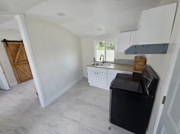 1629 Highland St #A, Santa Ana, CA 92703