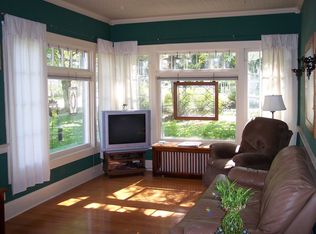 202 State St S, Burlington, WI 53105