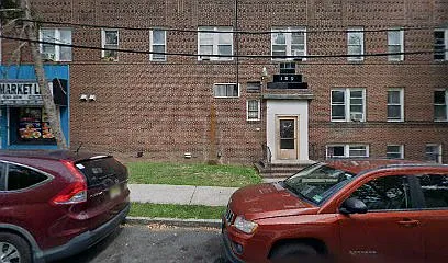 129 Schofield St #A — Photo 4