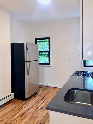 Rented by Garfield Realty  | media 9