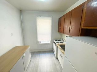 862 50th St #2C, Brooklyn, NY 11220