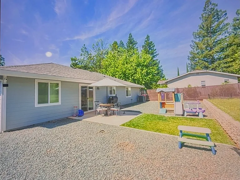 1487 Dottie Ln — Photo 12