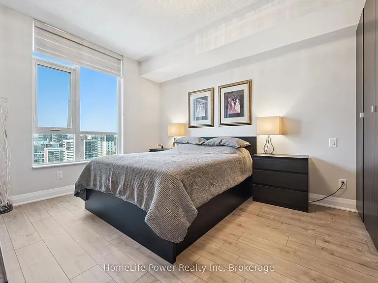 1 Hurontario St #1201 — Photo 25