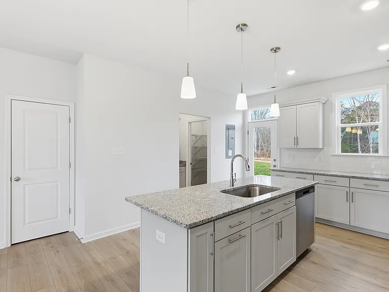358 Mount McCauley Way #334 — Photo 5