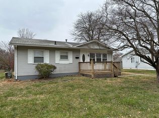 9246 Chenault Rd, Louisville, KY 40272