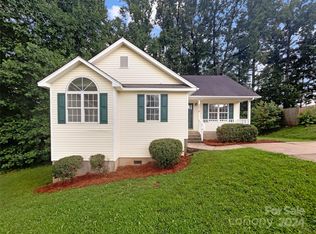 2016 Cliffrose Way, Charlotte, NC 28216