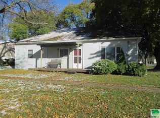 1415 E 4th St, Sheldon, IA 51201