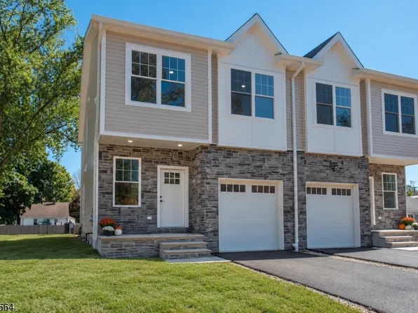 8 Halsey St, Roxbury, NJ