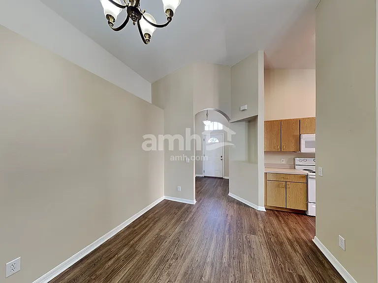 11330 Jim Ct — Photo 7