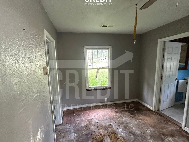 602 Sheppard St — Photo 5