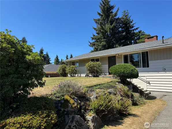 22720 90th Avenue W, Edmonds, WA 98026