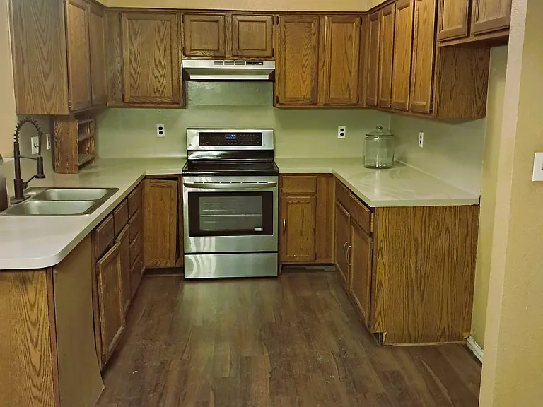 7417 Rutgers Cir #A — Photo 10