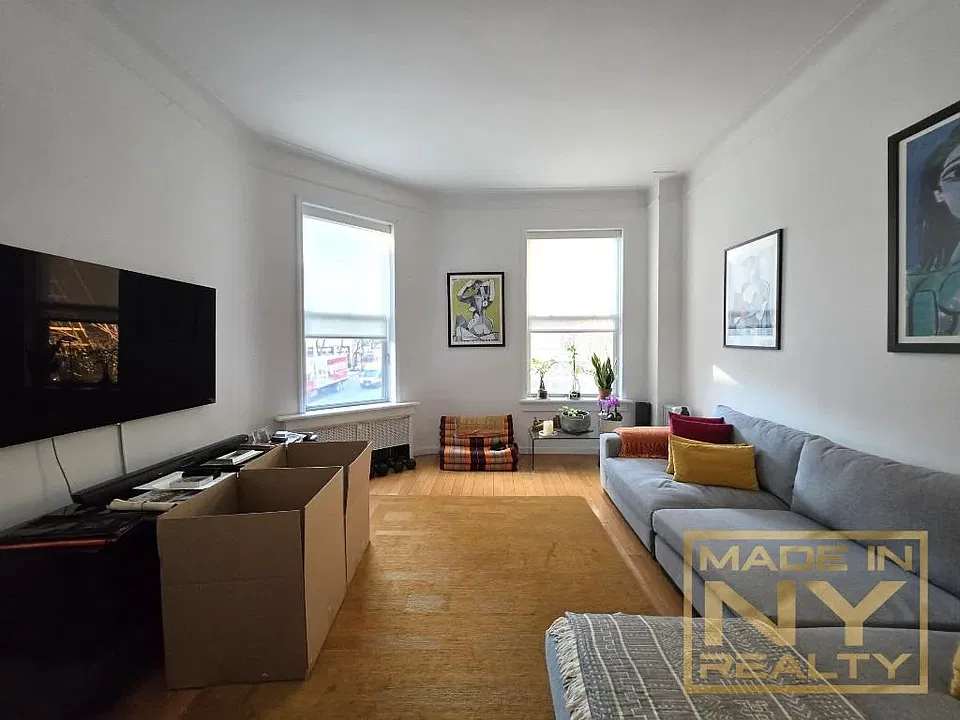 27 E 94th St #2A