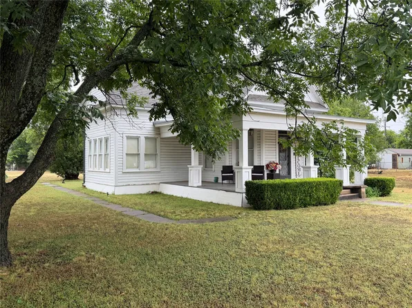 601 N San Jacinto St, Whitney, TX 76692