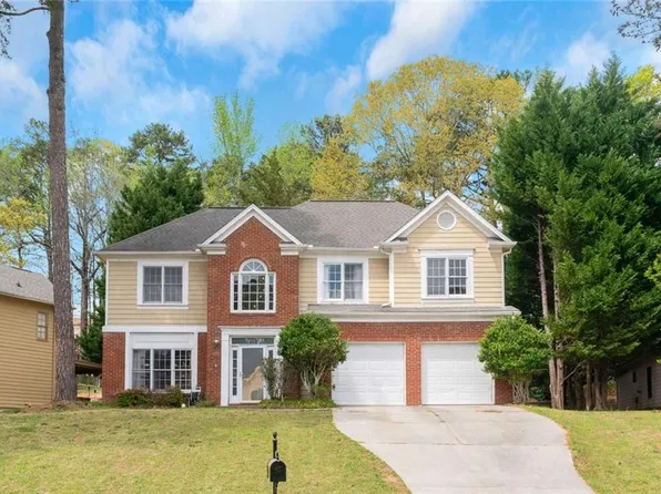 577 Mountain Oaks Pkwy, Stone Mountain, GA 30087