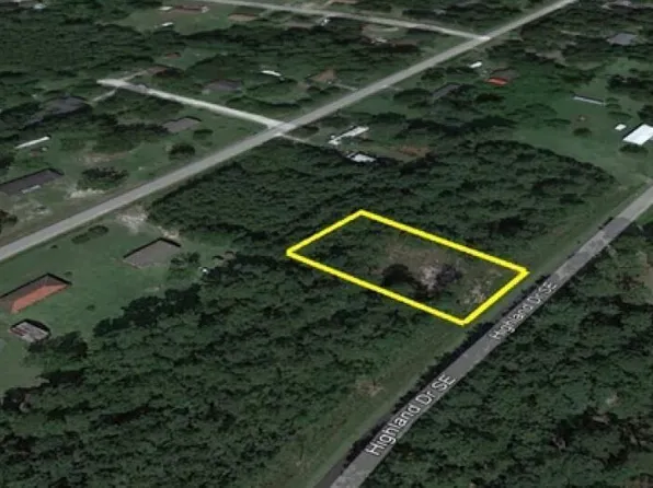 5048 Highland Drive SE, Bolivia, NC 28422