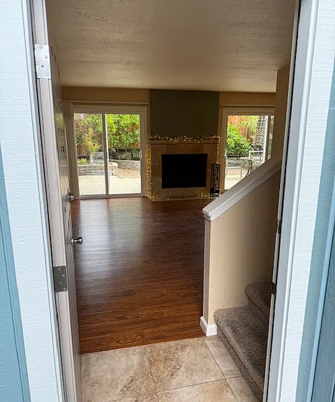 6104 Chateau Ct — Photo 25