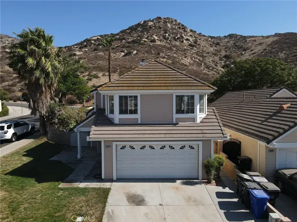 16127 Trailwinds Dr, Fontana, CA 92337
