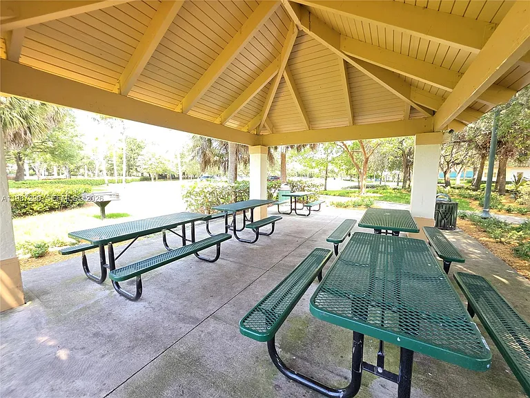 16404 Diamond Head Dr — Photo 61