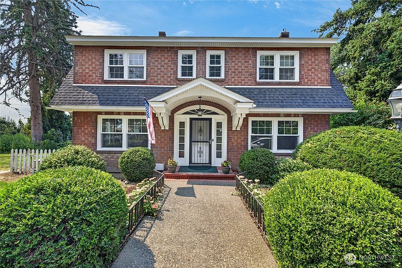 4th image of 912 Cherry Lane