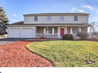 313 Faith Dr, Blandon, PA 19510