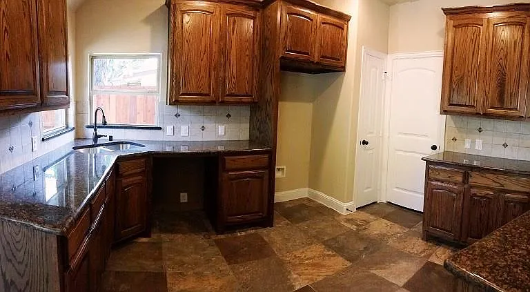 2675 Roger Williams Dr — Photo 9