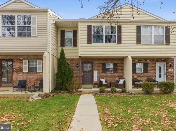 534 Lancaster Ct, Downingtown, PA 19335