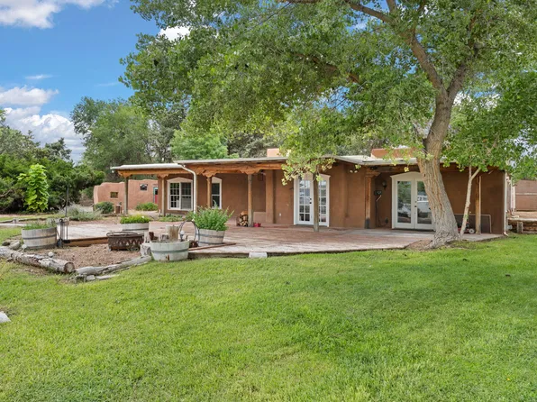 78 Quirks Ln, Corrales, NM 87048