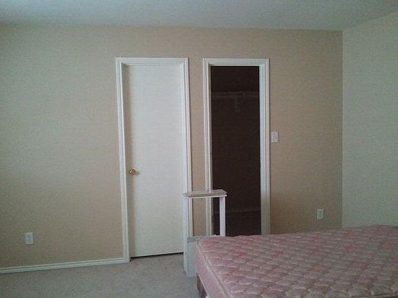 4th image of 2459 Munich St