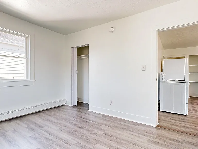 7 Island Ave #C — Photo 5