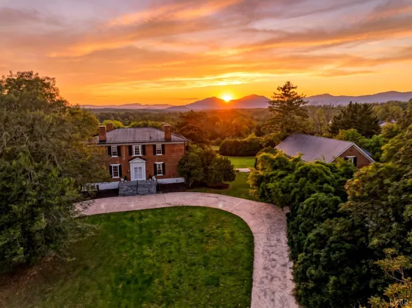 2710 Goode Station Rd, Goode, VA 24556